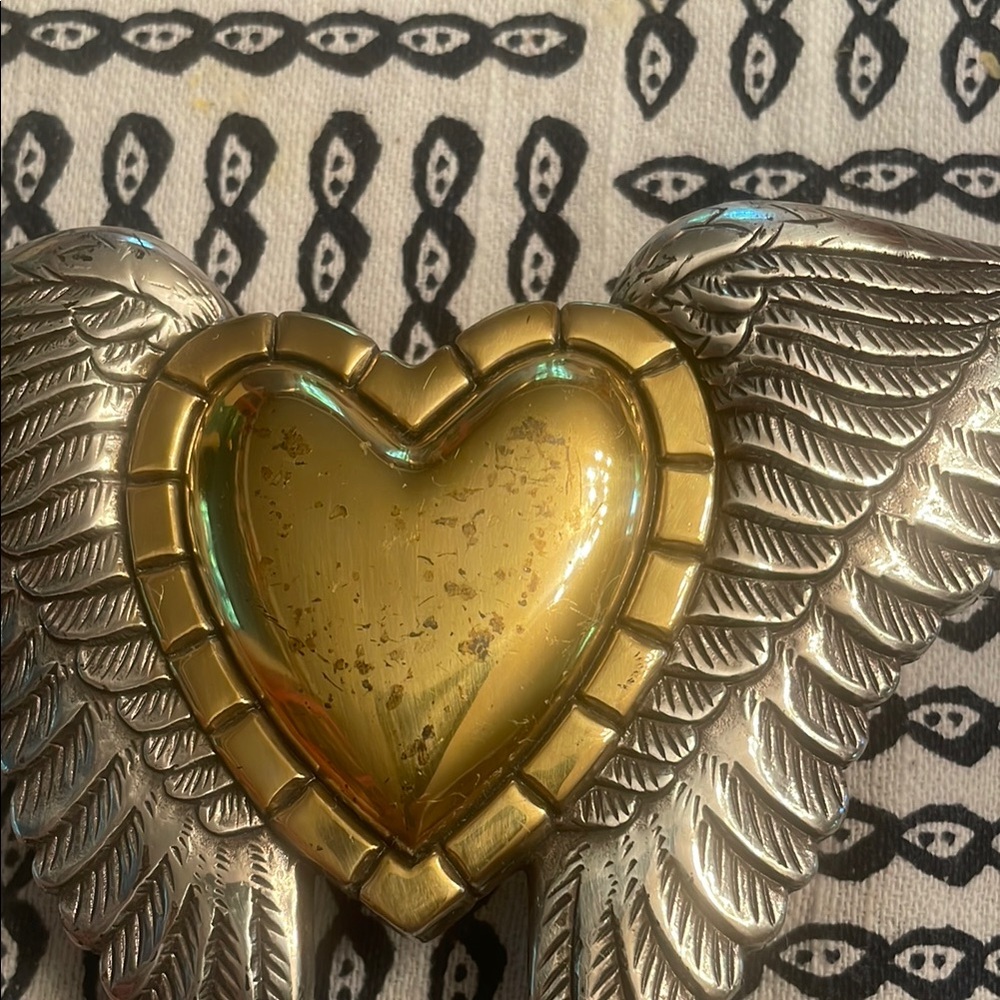 Gold and Silver Heart with Wings Belt buckle - Picture 3 of 8